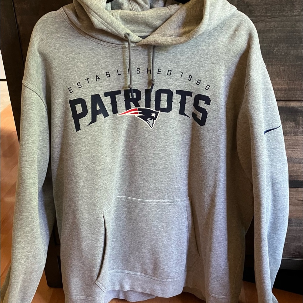 NFL Patriots Gray Sweatshirt